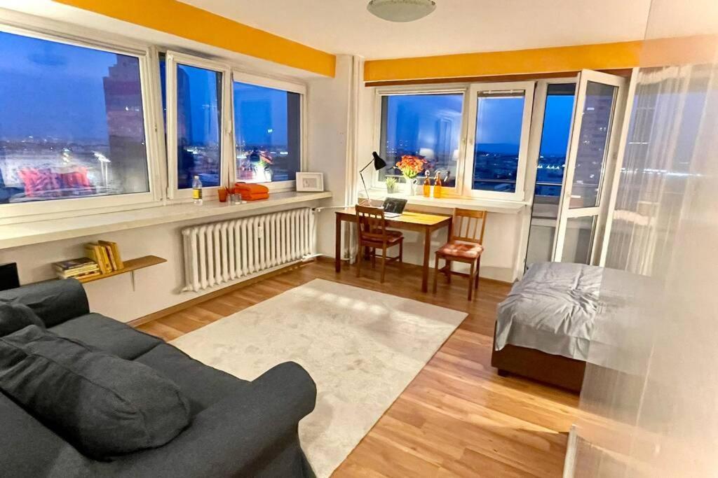 Apartamento Orange Metro Fast Wifi 1Gbs Big Tv Hbo Appletv Varsovia Exterior foto