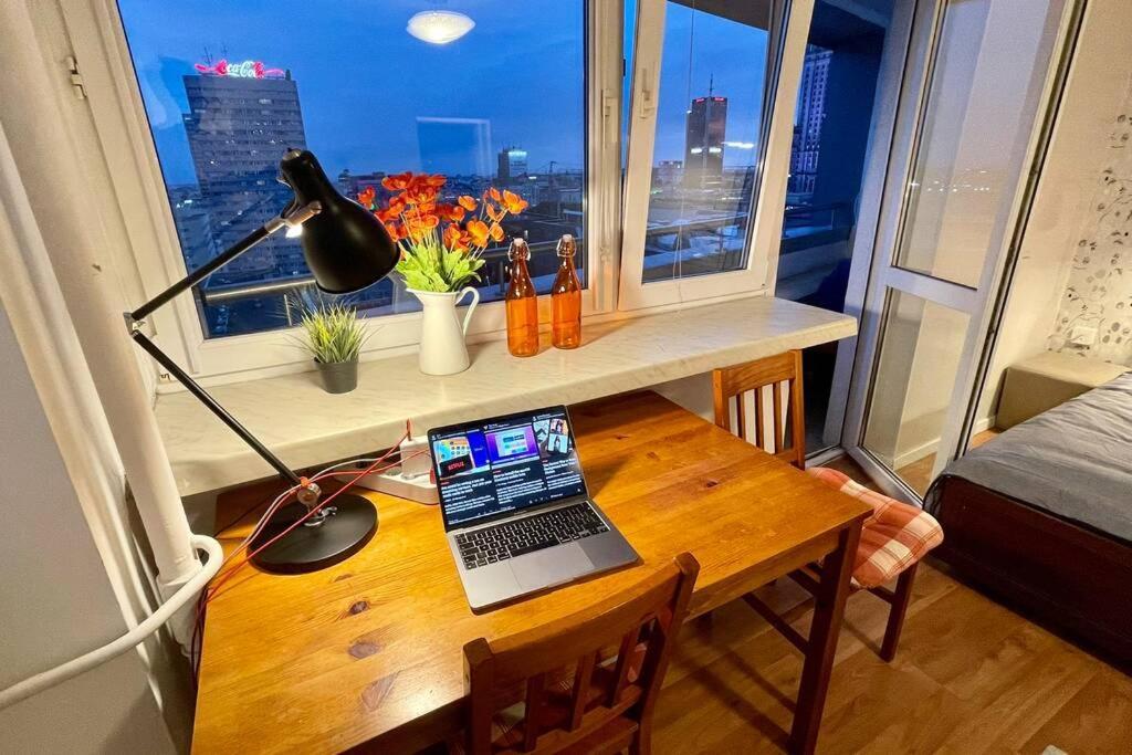 Apartamento Orange Metro Fast Wifi 1Gbs Big Tv Hbo Appletv Varsovia Exterior foto